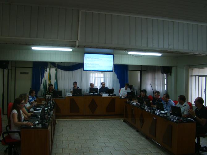 Destaques da sessão extraordinária do dia 17 de dezembro da Câmara de Vereadores de Laranjeiras do Sul